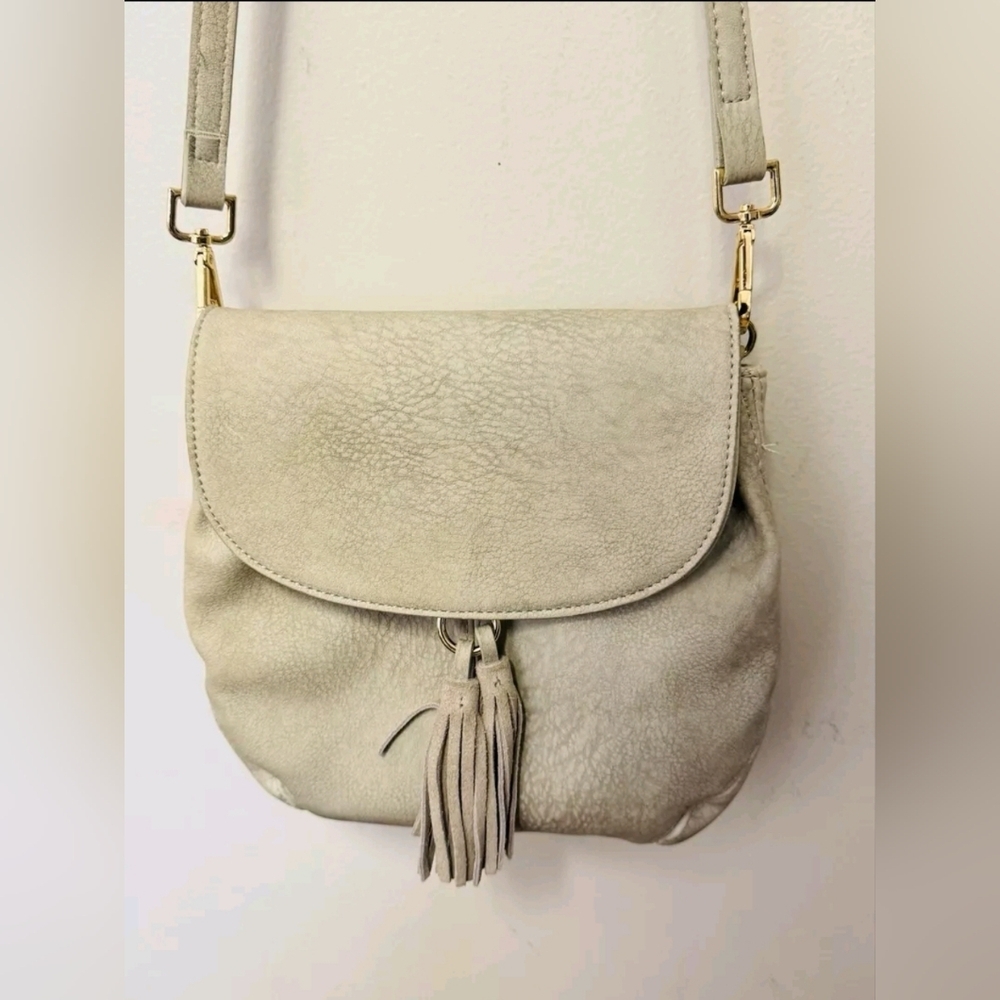Street level gray faux suede cross body/shoulder bag/purse with adjustable strap